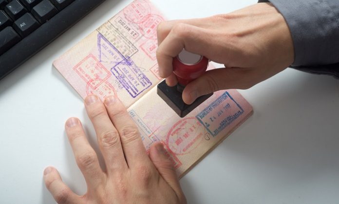 vize pasaport Schengen Krizi! Türkler, Avrupa’ya Seyahate mi Gidiyor, Sığınmaya mı?